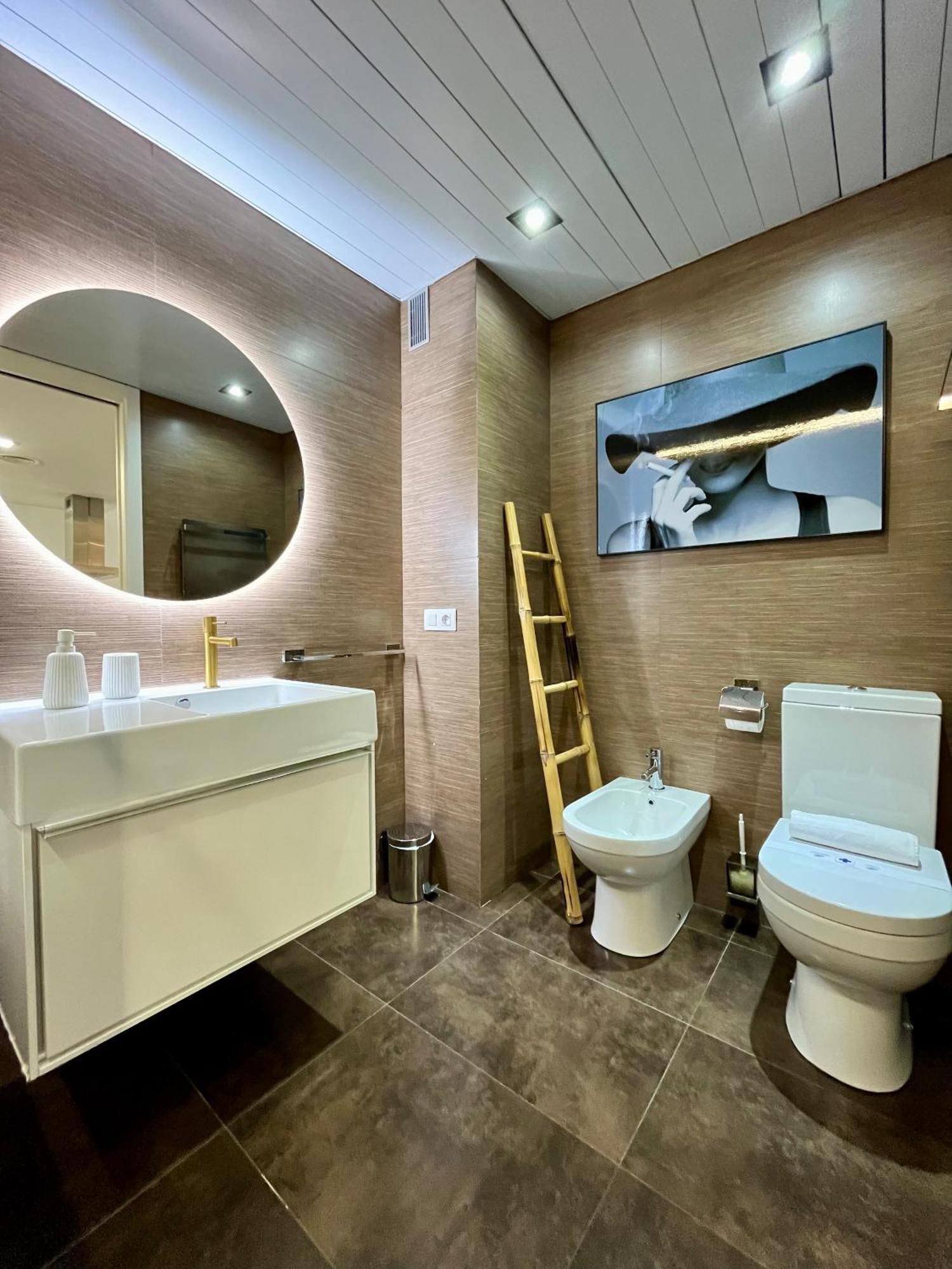Werentvlc - Design Ruzafa - Top Location Apartment บาเลนเซีย ภายนอก รูปภาพ